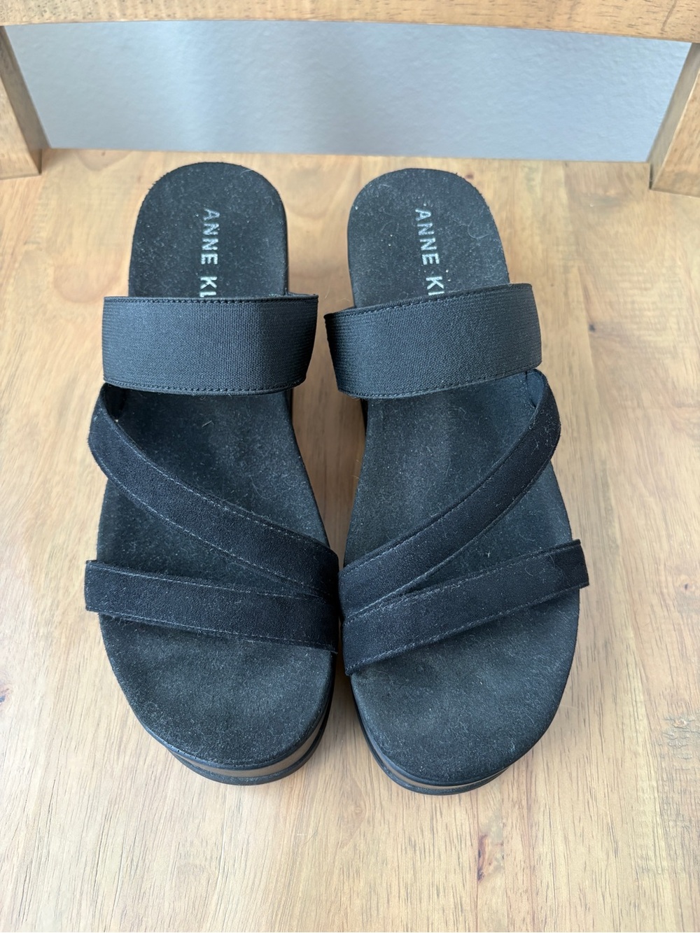 Anne Klein Black Faux Suede Strappy Platform Slide  Sz 8